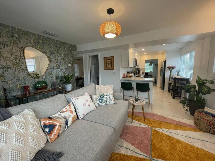Jungle Cottage With Luxury Pool, Hot Tub And More! Lake Worth Beach Exterior photo