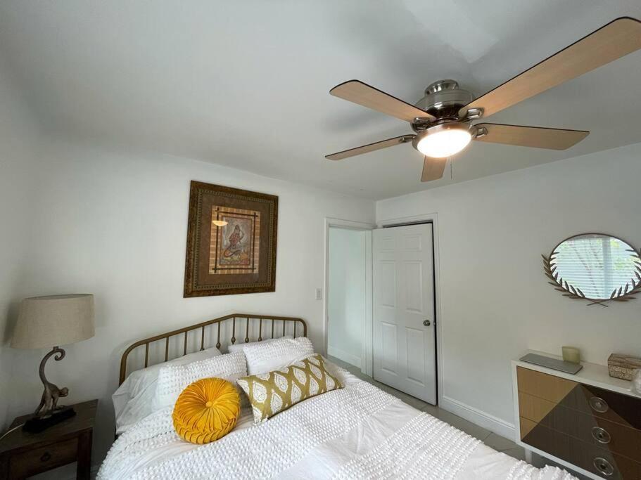 Jungle Cottage With Luxury Pool, Hot Tub And More! Lake Worth Beach Exterior photo